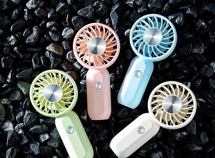 How to Choose the Best Mini Fan for Your Personal Space A Buyer’s Guide